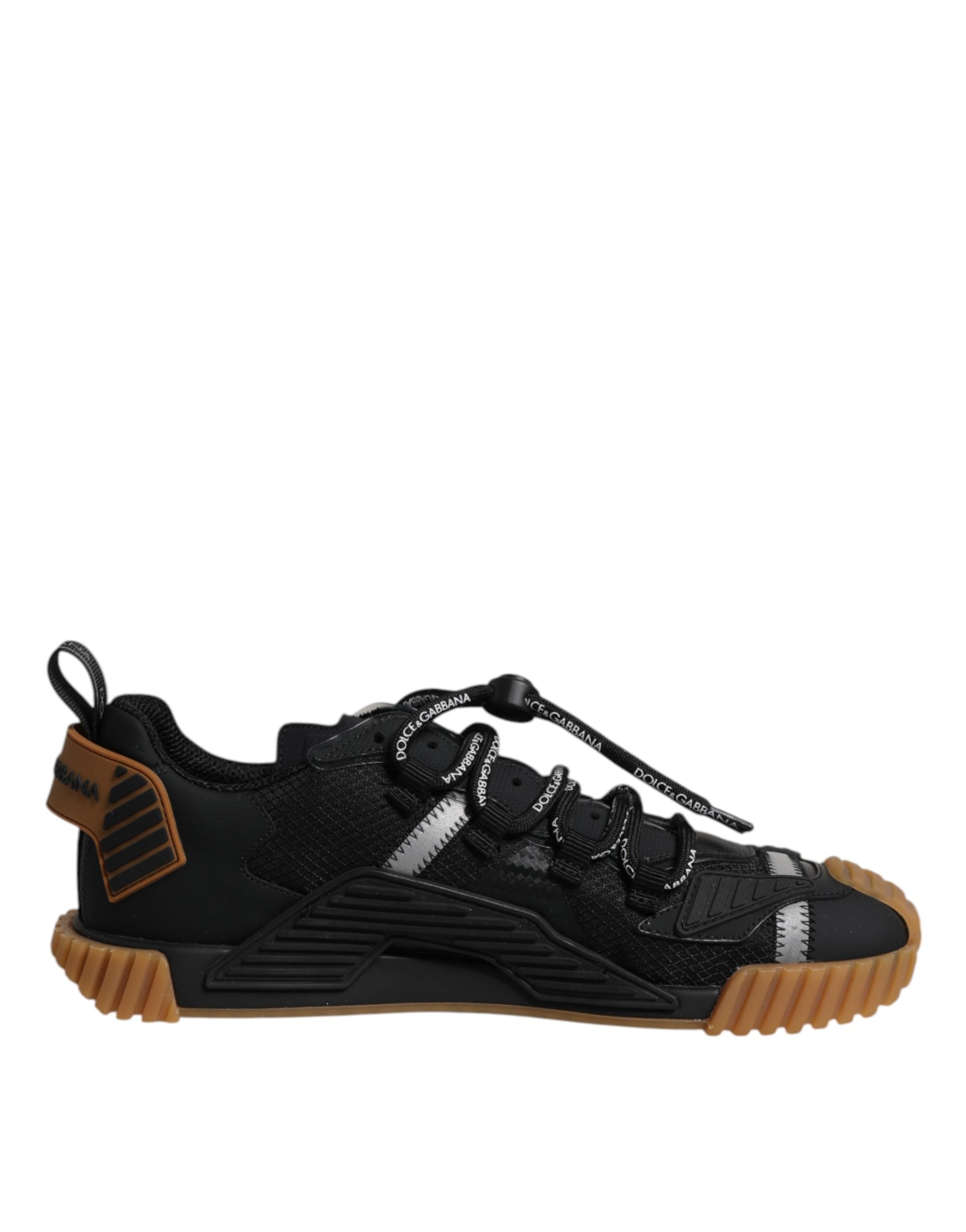 Chaussures sneakers basses en dentelle avec logo noir Dolce & Gabbana, lacets, design élégante et moderne.