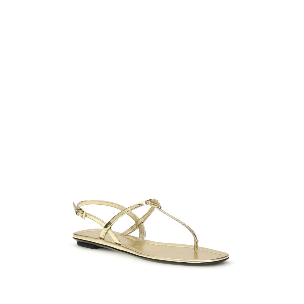 Sandales plates en cuir de veau argenté Prada Bos Taurus, finition élégante et confortable, pour femme.