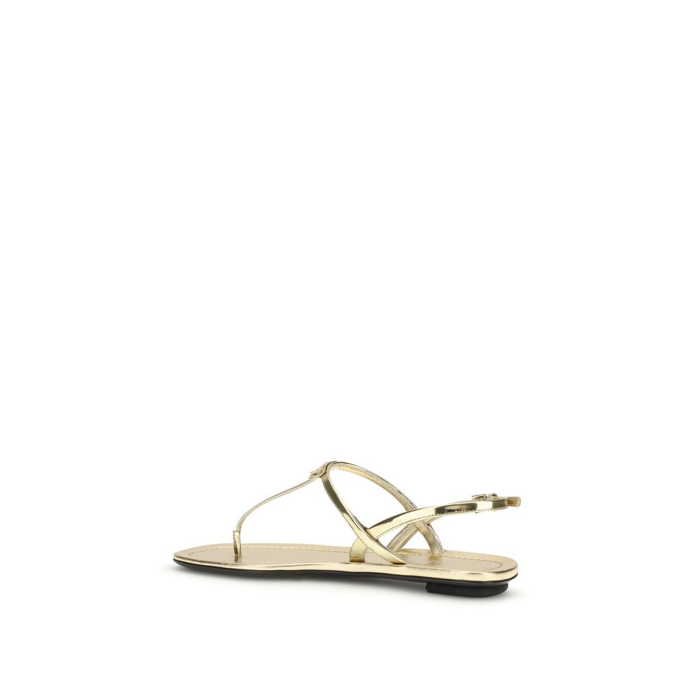 Sandales plates Prada en cuir de veau argenté Bos Taurus, style élégant et confortable pour femme.