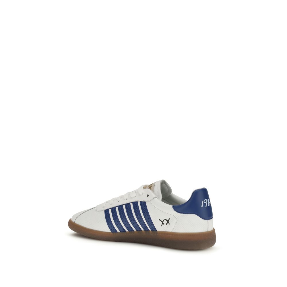 Chaussures sneakers blanches en cuir de veau Dsquared² Bos Taurus à semelles épaisses et design contemporain.