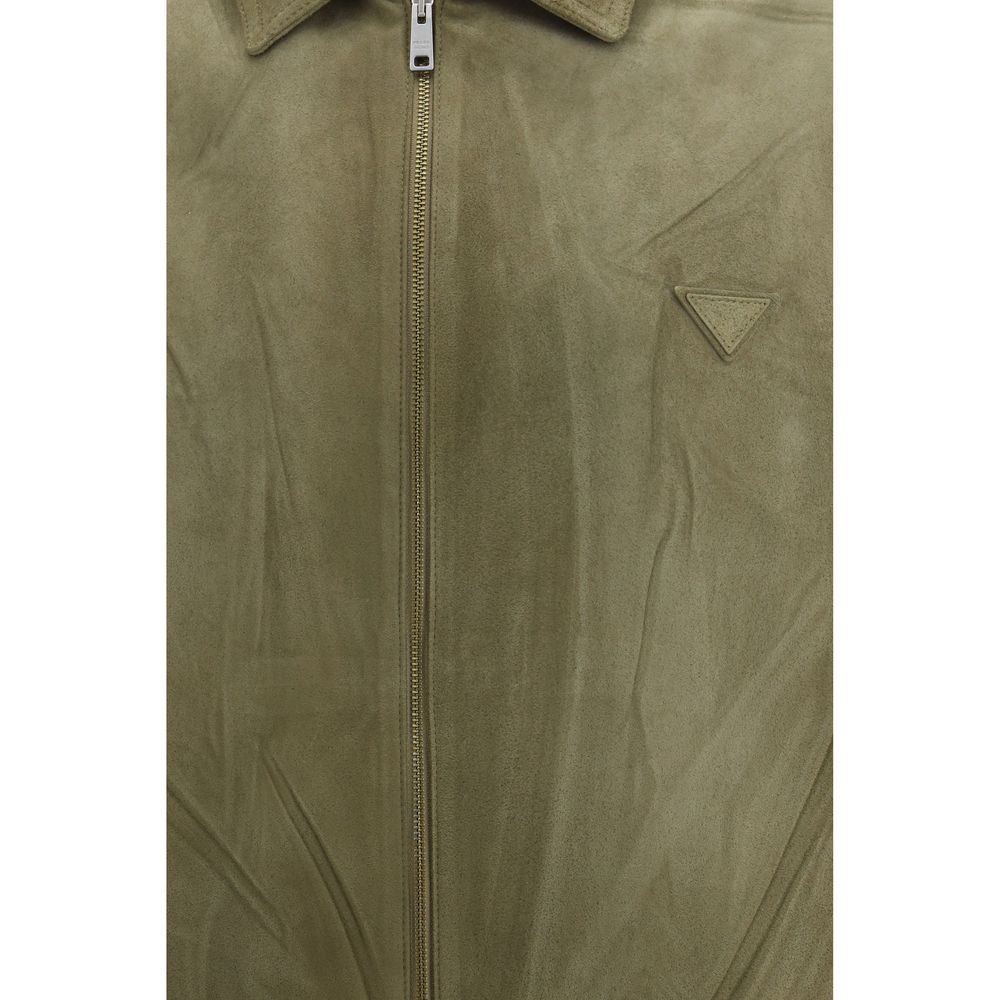 Vêtement Prada en agneau bicolore, style élégant et sophistiqué, avec détails en cuir et finition raffinée.