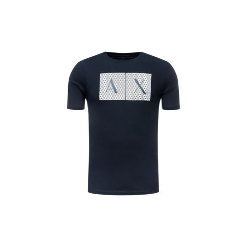 T-shirt en coton bleu Armani Exchange, coupe classique, porté sur un mannequin, vue de face.