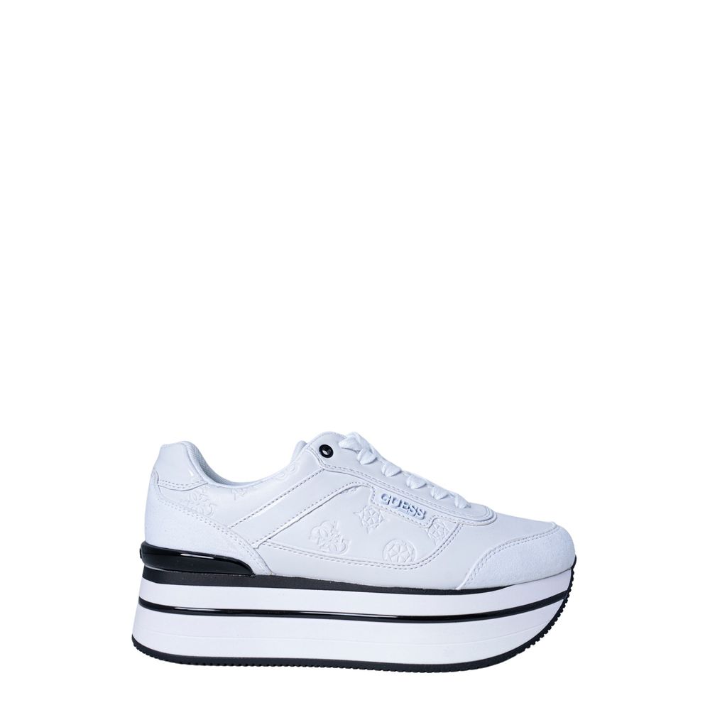 Baskets plateformes Guess en polyester blanc, style moderne et confortable, vues de face avec semelle épaisse.