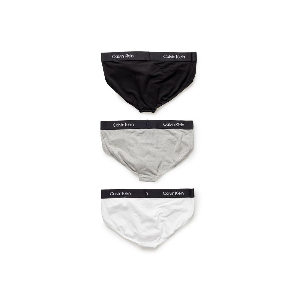 Caleçons blancs en coton de la marque Calvin Klein Underwear, sous-vêtements masculins confortables et élégants.