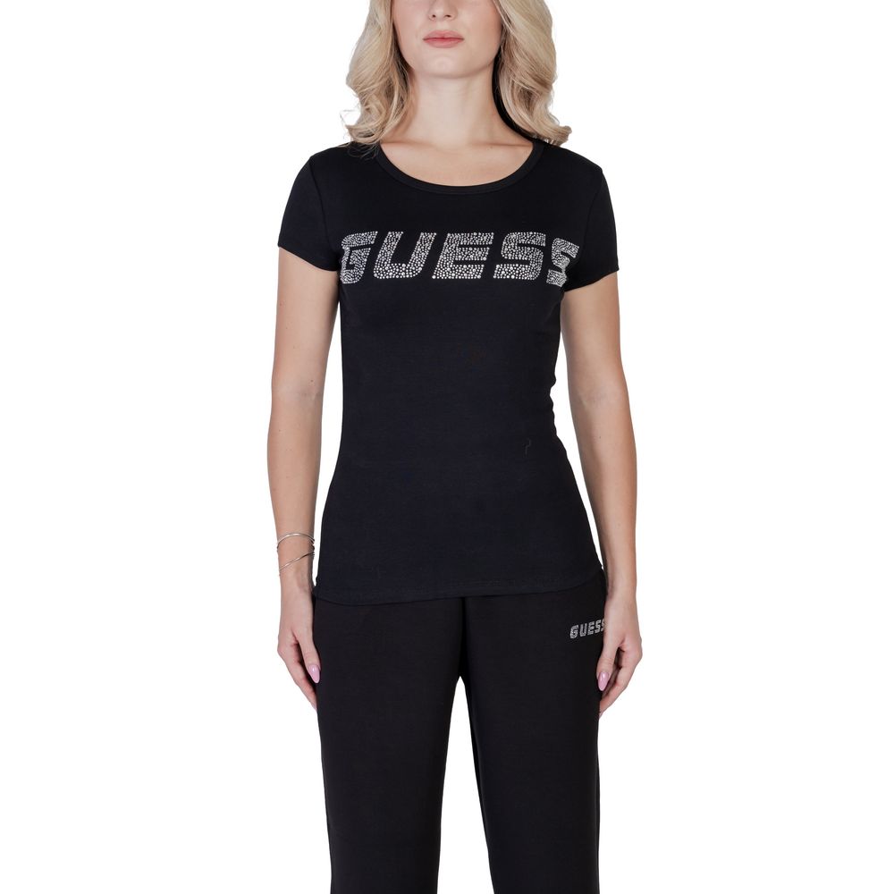 T-shirt noir Guess Active en coton, coupe classique, visible sur un mannequin. Style décontracté et confortable pour le sport ou la détente.