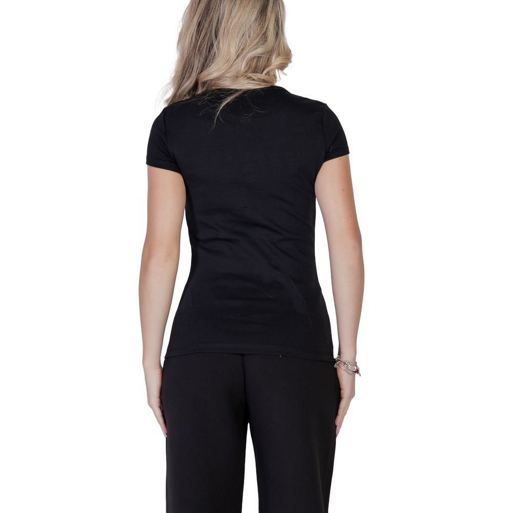 T-shirt noir Guess Active en coton, coupe classique, visible sur un mannequin, idéal pour sport ou détente.