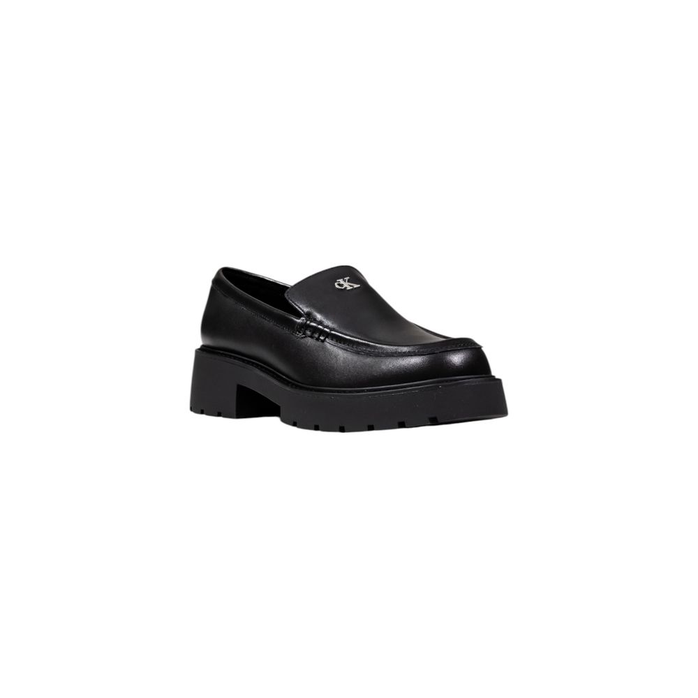 Escarpins noirs en cuir de haute qualité de Calvin Klein Jeans, talons hauts élégants et design moderne.