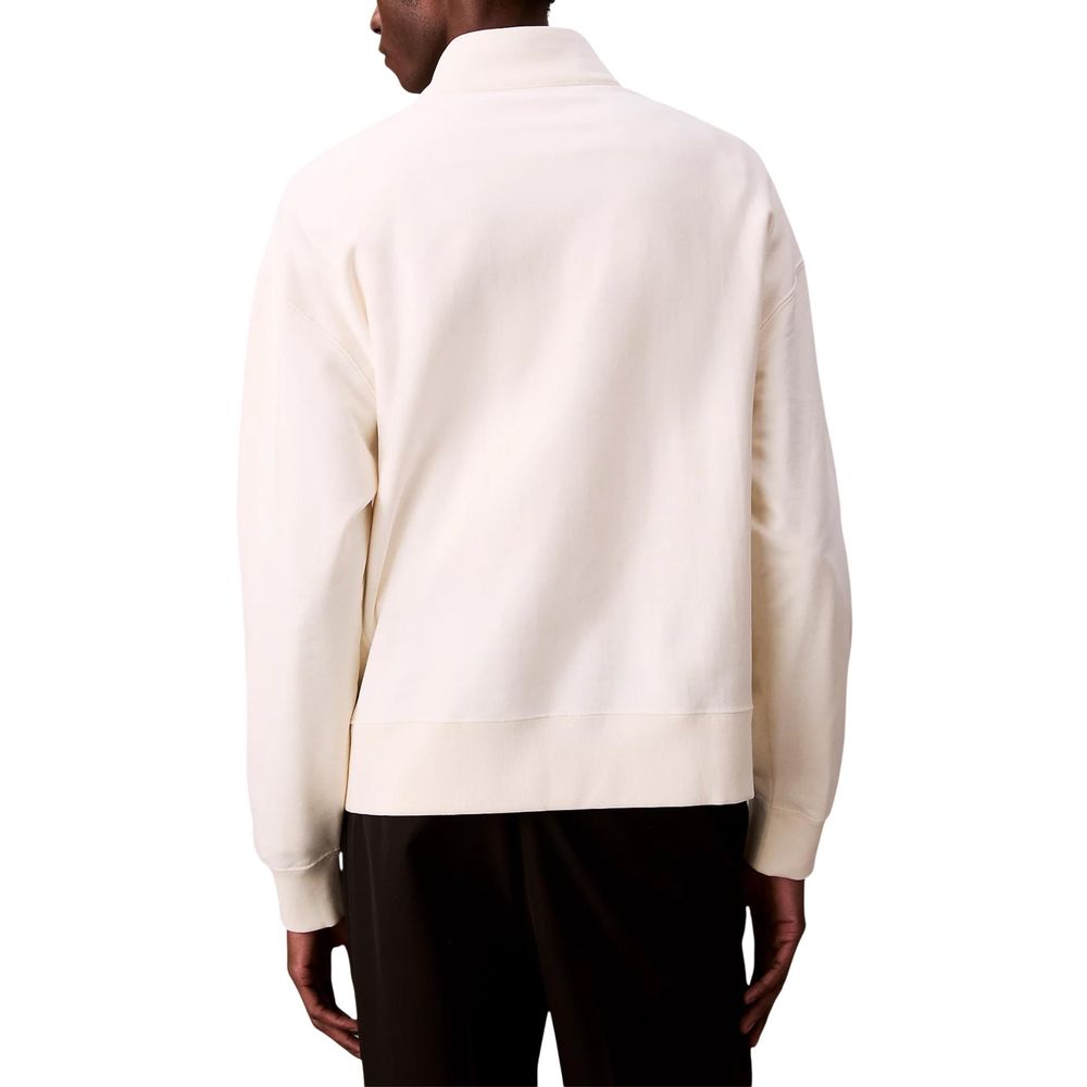 Sweat-shirt blanc en coton de Calvin Klein Jeans, vue de face, avec logo discret sur la poitrine.