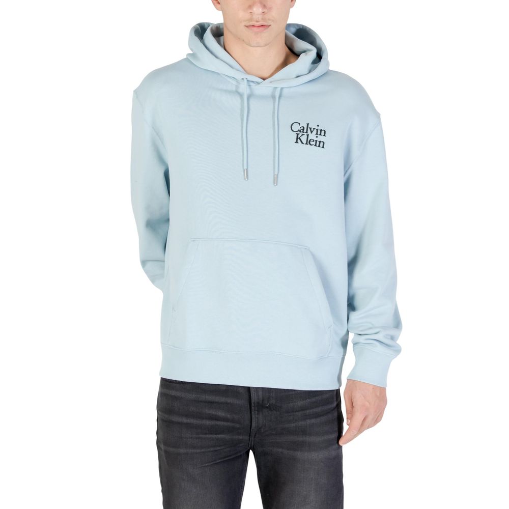Sweat à capuche en coton bleu de Calvin Klein Jeans, visible avec logo discret sur la poitrine, style décontracté.