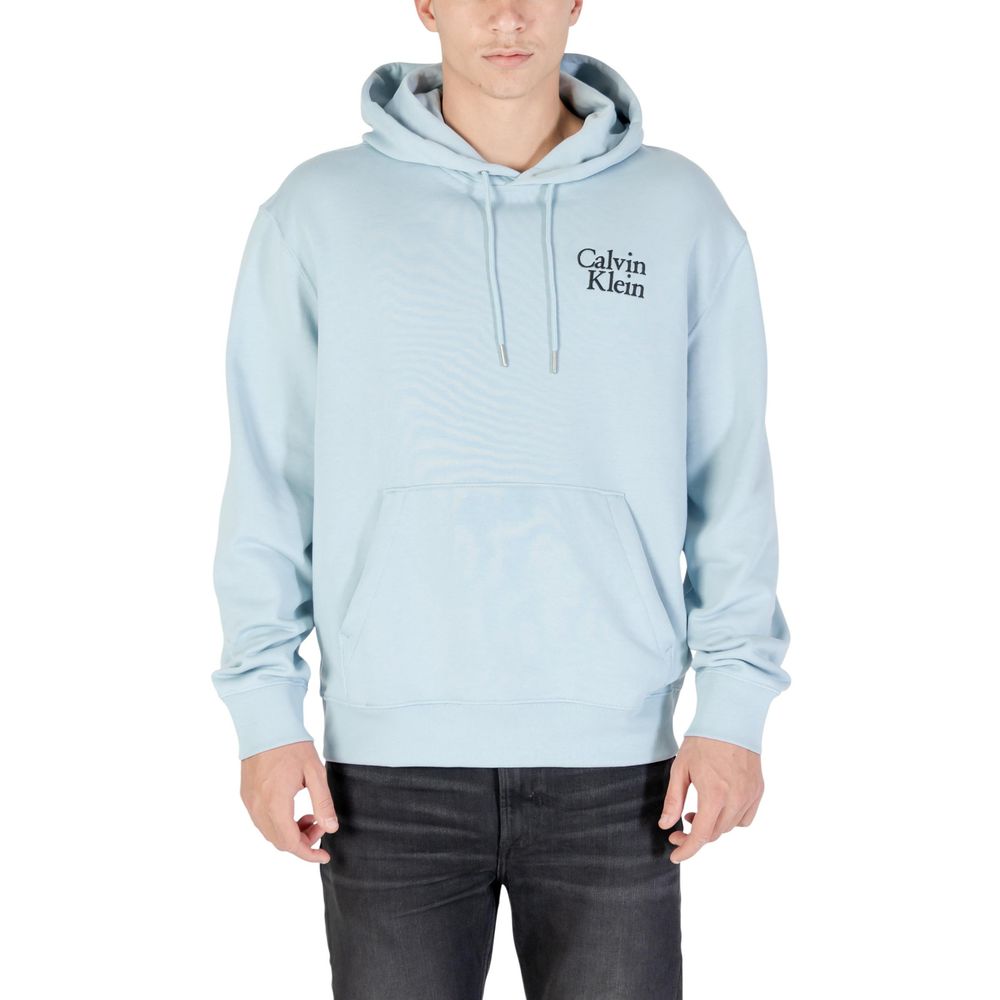 Hoodie en coton bleu de Calvin Klein Jeans, coupe décontractée, logo Calvin Klein visible sur la poitrine, tissu confortable.