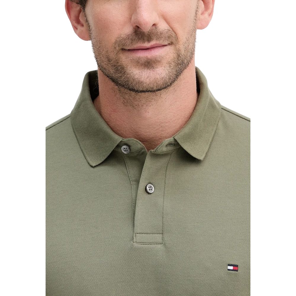 T-shirt à manches longues bicolore en coton biologique Tommy Hilfiger, style moderne et confortable.