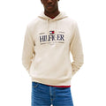 Sweat à capuche en coton bio beige de Tommy Hilfiger, doux et confortable, avec logo discret sur la poitrine.