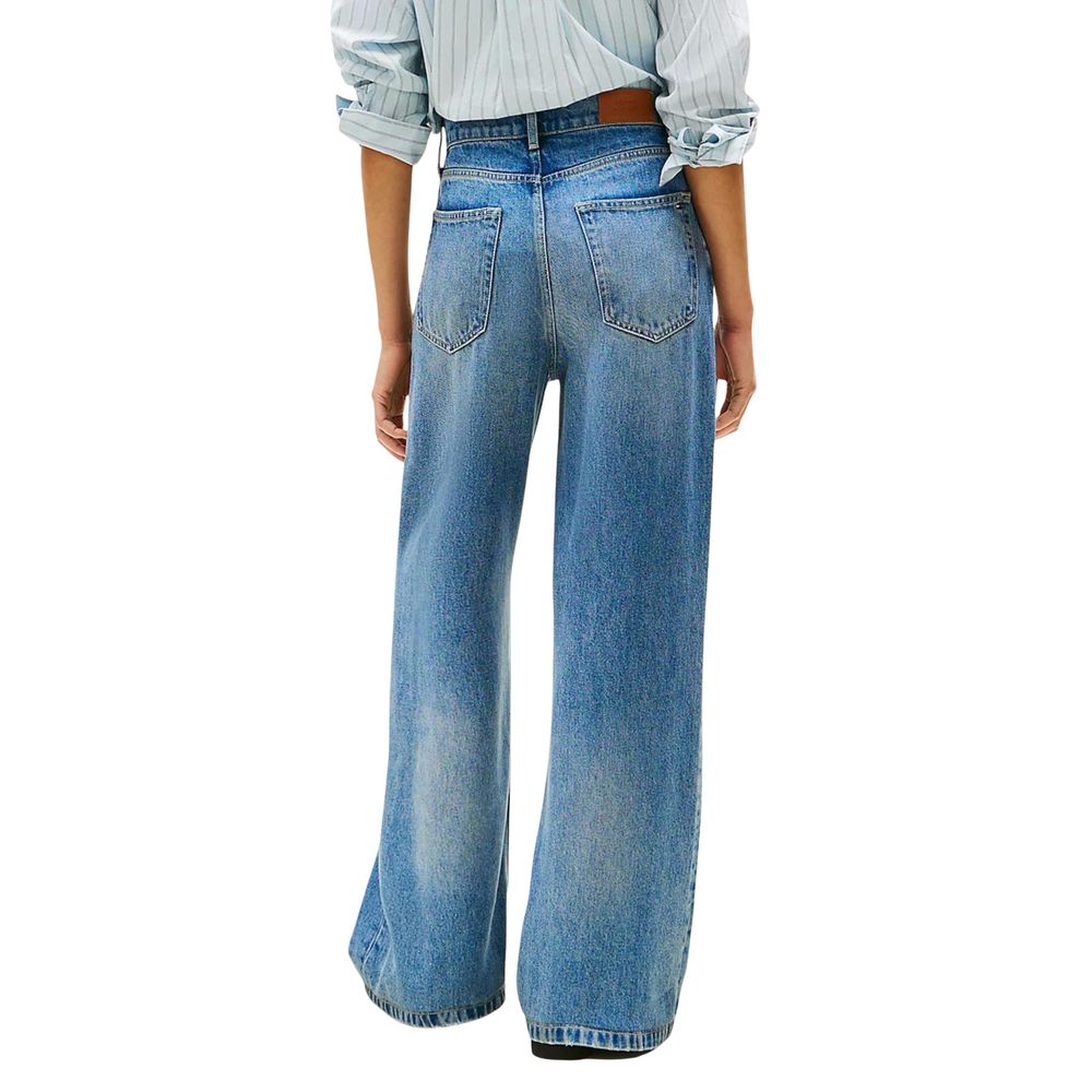 Jeans bootcut en lyocell bleu Tommy Hilfiger, coupe classique, détails en denim, vue de face.