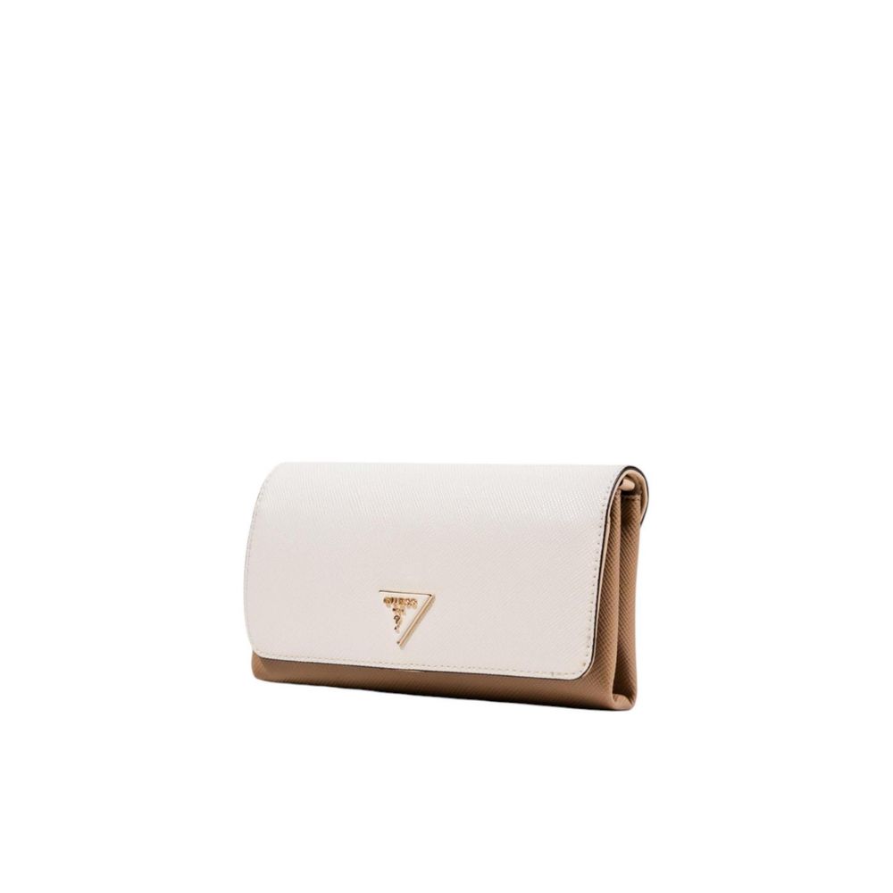 Sac clutch beige en polyéthylène de Guess, élégant et pratique, avec fermeture et poignée, pour un style sophistiqué.