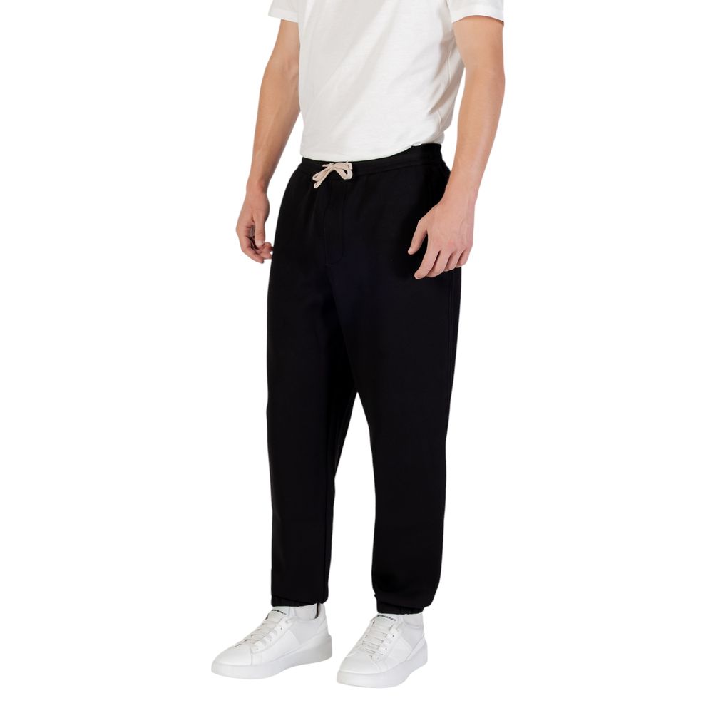 Pantalons de jogging noir en coton Armani Exchange, vêtements de sport confortables et décontractés pour femme ou homme.