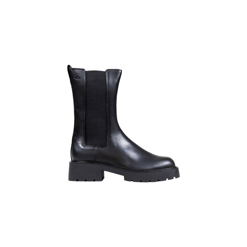 Bottines en cuir noir Calvin Klein Jeans pour femme, ankle avec semelle solide et détails élégants, vues en gros plan.