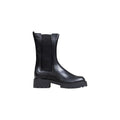 Bottines en cuir noir Calvin Klein Jeans pour femme, ankle avec semelle solide et détails élégants, vues en gros plan.