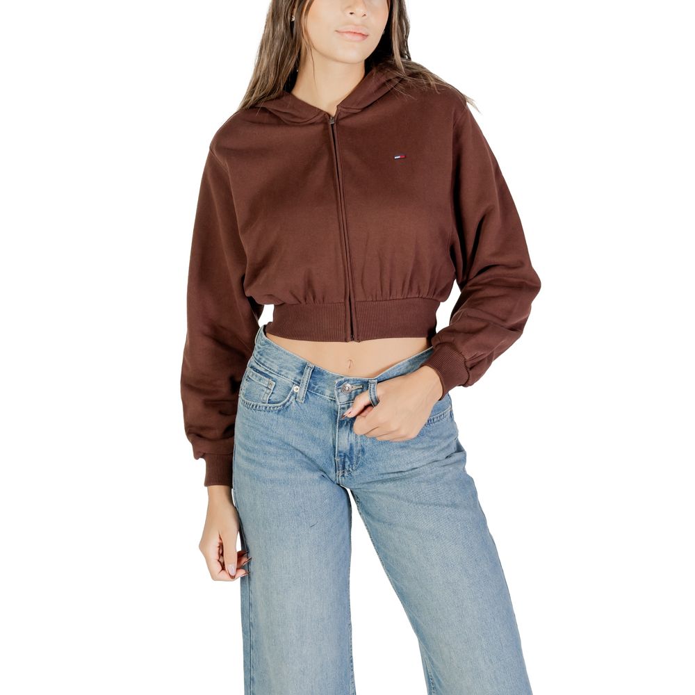 Hoodie Tommy Hilfiger Jeans en coton recyclé de couleur marron avec logo et détails de couture visibles.