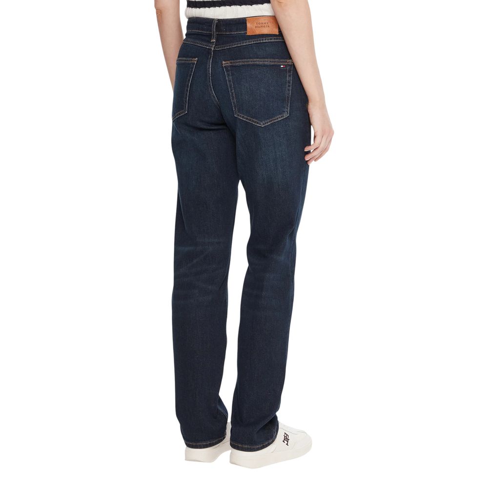 Jeans mom en coton recyclé bleu de Tommy Hilfiger, coupe décontractée, détails classiques et couture visible.