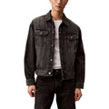 Veste en denim noir Calvin Klein Jeans en coton avec coupe classique, visible avec détails de couture et boutons métalliques.