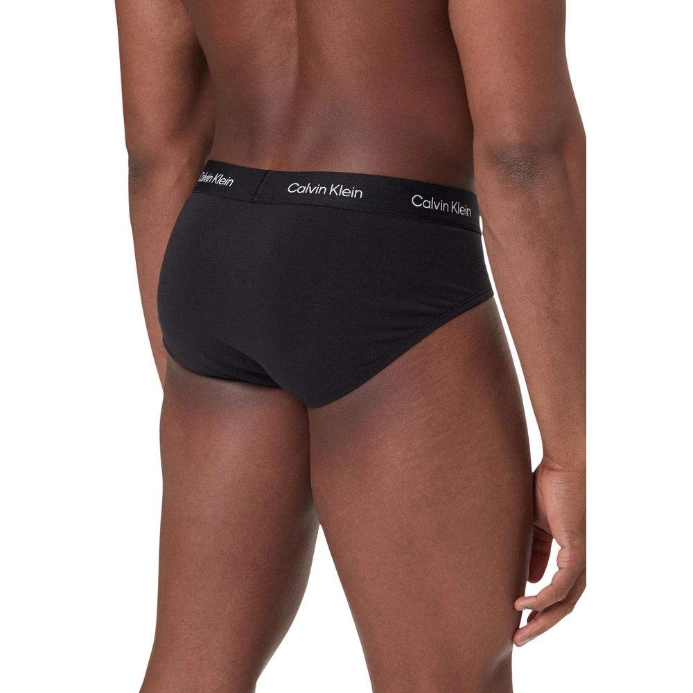 Caleçons noirs en coton de la marque Calvin Klein Underwear, sous-vêtements masculins confortables.