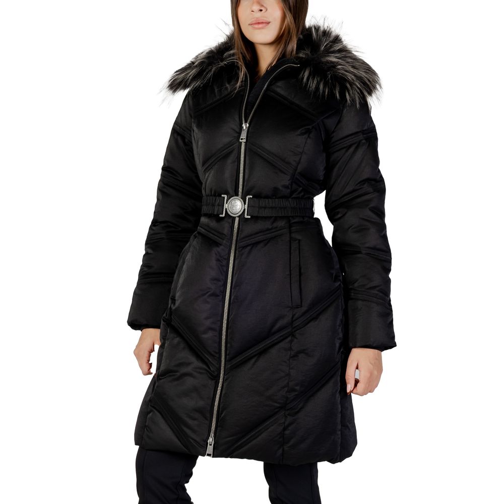 Manteau en coton noir Guess pour femmes, à coupe classique avec col et boutons visibles, parfait pour un style élégant.