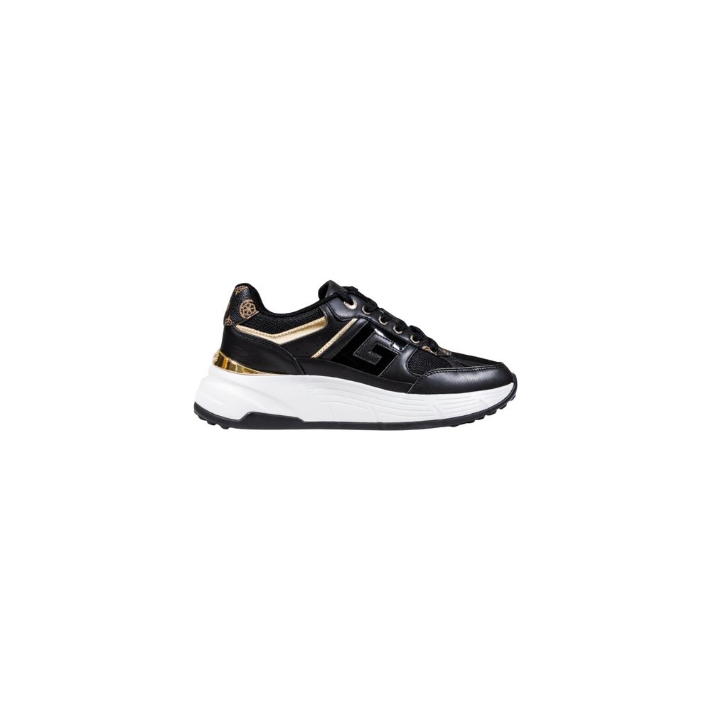 Chaussures Guess noires en polyéthylène, baskets chunky avec semelle épaisse et design tendance, vues de face.