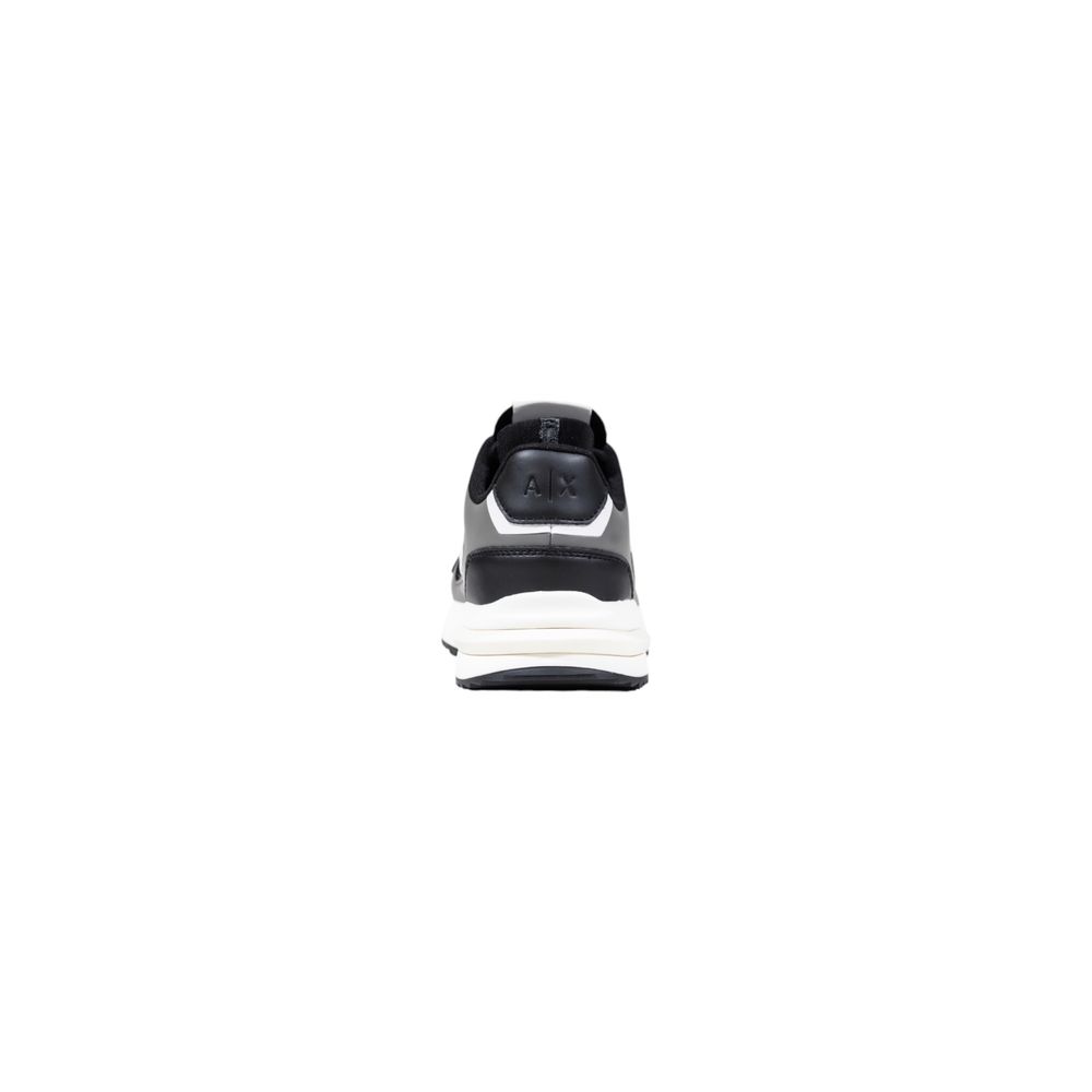 Chaussures de sport en polyester bicolore Armani Exchange, baskets athlétiques avec design moderne et semelle robuste.