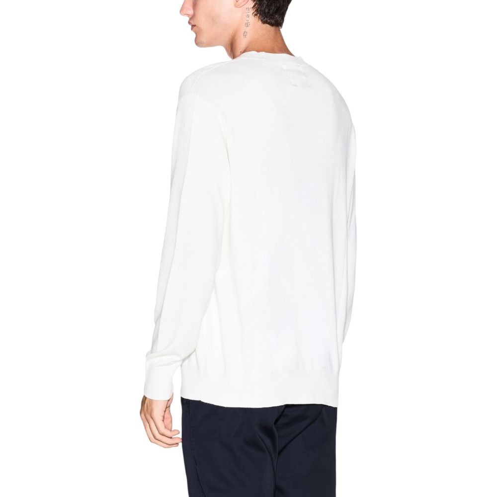 Sweatshirt crème en viscose de la marque Armani Exchange, coupe décontractée et design moderne.