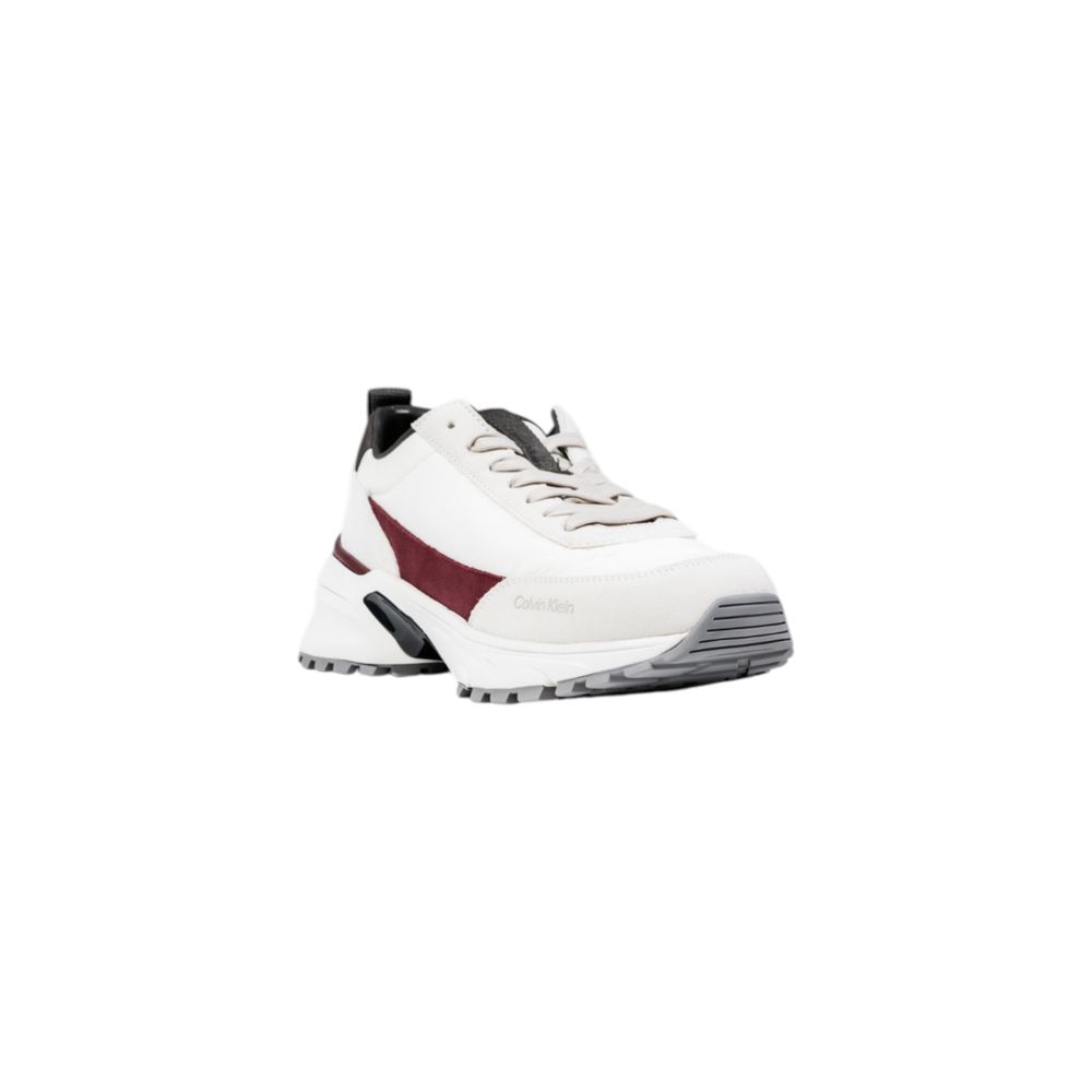 Sneakers chunky en cuir suédé crème de Calvin Klein, style décontracté et tendance pour homme ou femme.