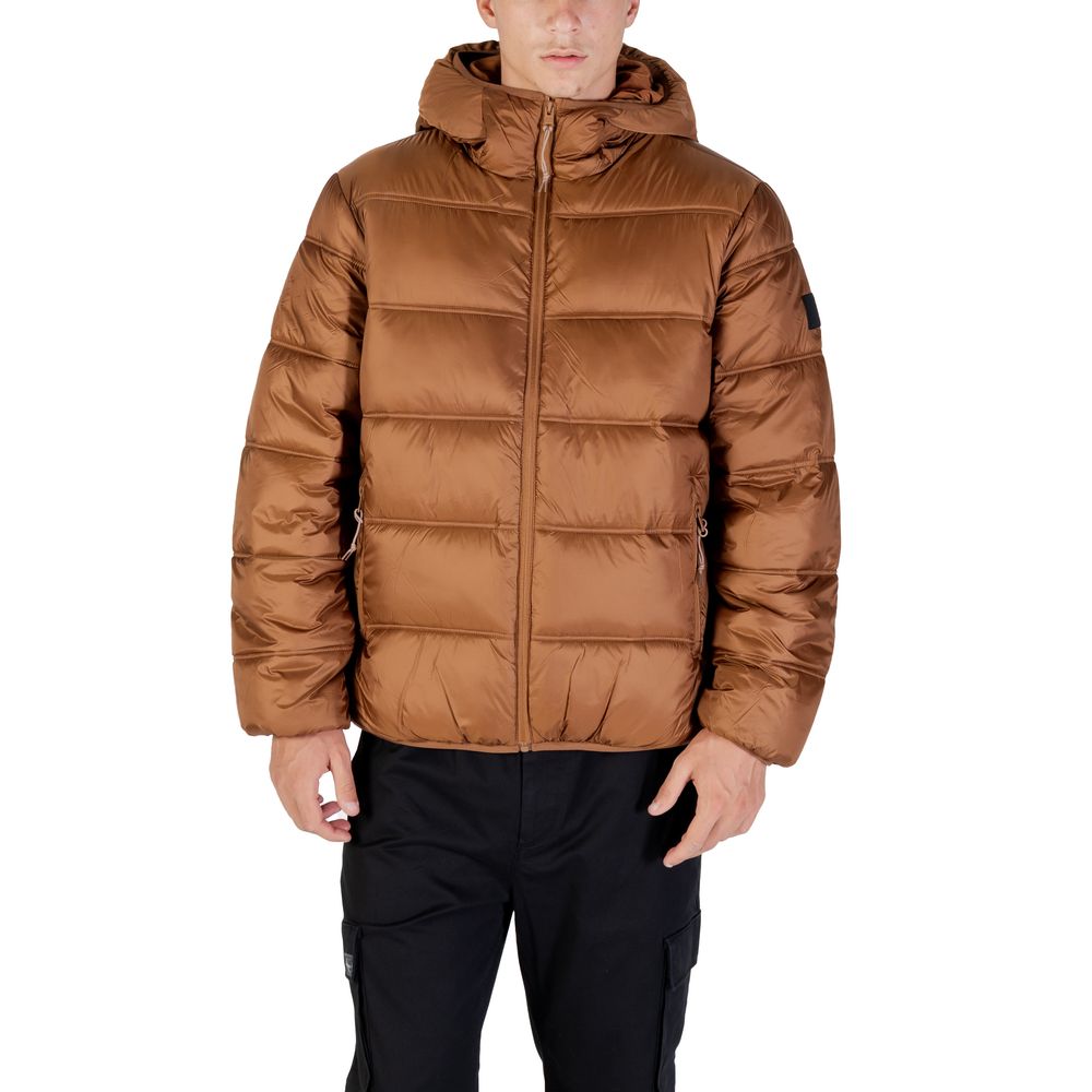 Manteau en polyamide marron Tommy Hilfiger Jeans, vue de face, avec fermeture éclair et poches visibles.