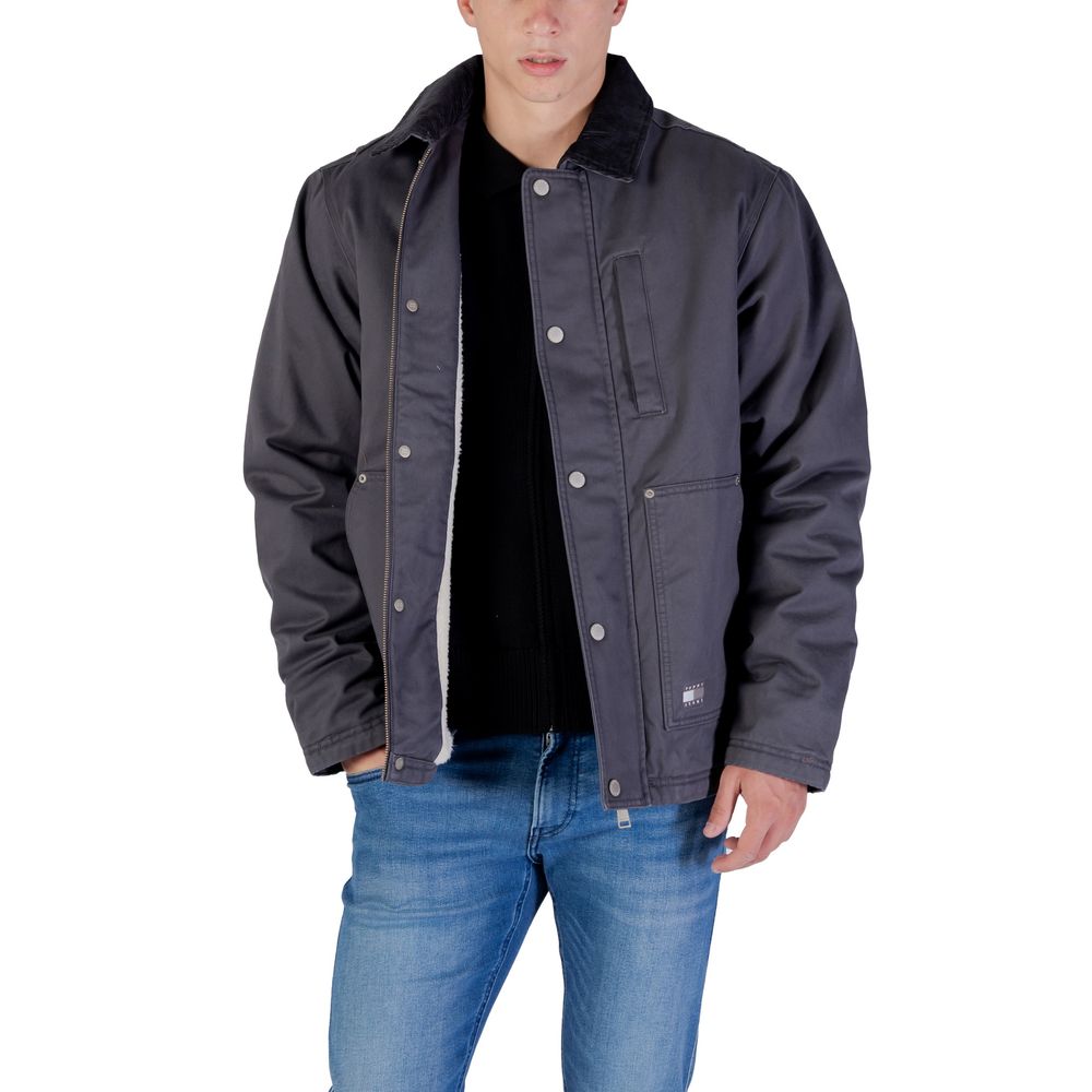 Jeans Tommy Hilfiger en coton recyclé, veste en denim gris avec détails classiques et coupe ajustée.