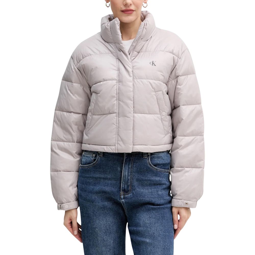 Veste en polyamide violette de Calvin Klein Jeans, style moderne, visible avec fermeture éclair et col montant.