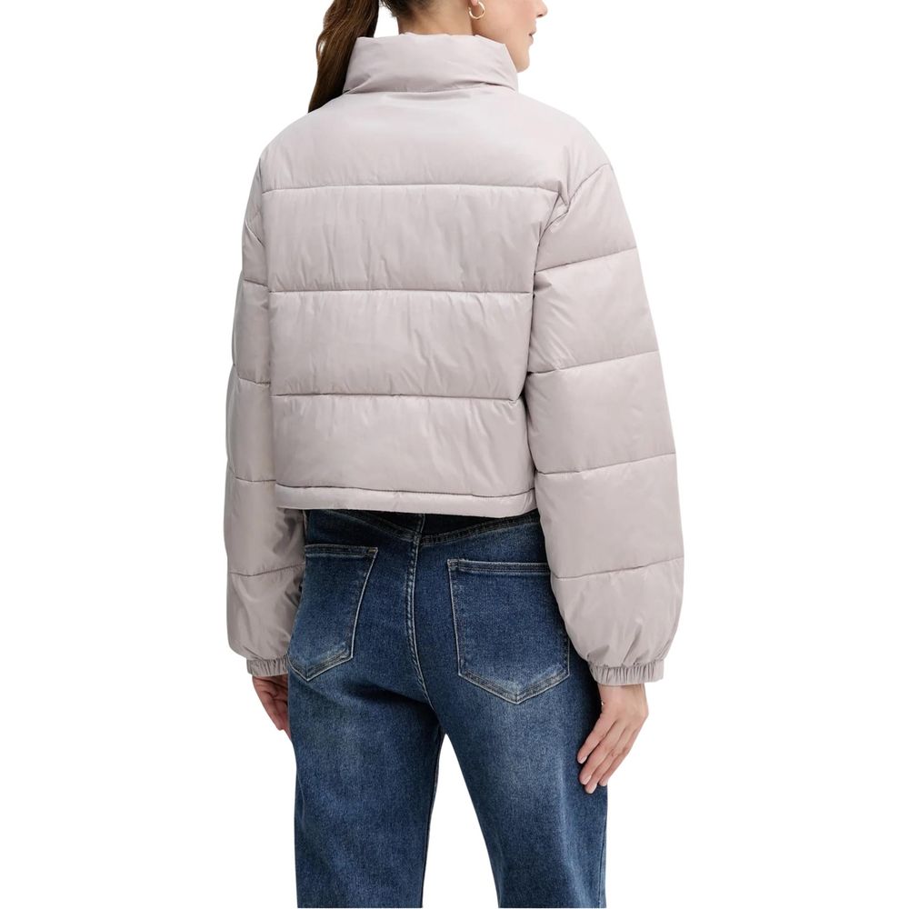 Veste en polyamide violette de Calvin Klein Jeans, coupe moderne avec fermeture éclair et col montant.