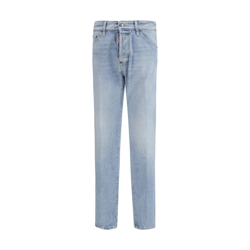 Jeans droits en coton bleu Dsquared², style classique et coupe droite, visibles sur l’image.
