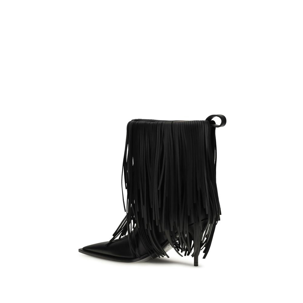Bottines Balenciaga en cuir de veau noir Bos Taurus, style ankle boots avec semelles épaisses et design élégant.