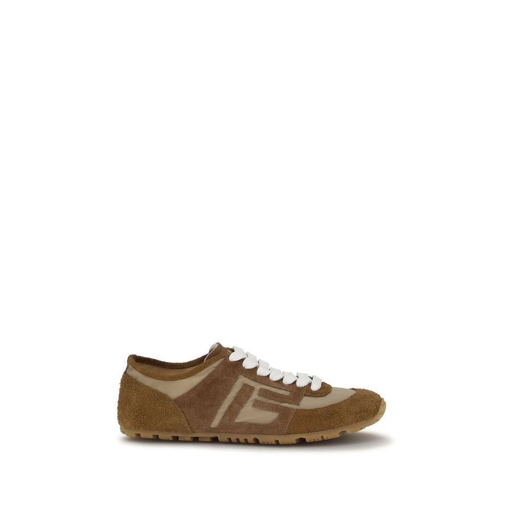 Sneakers Balmain en cuir de veau beige Bos Taurus, chaussures de sport élégantes pour homme avec design moderne.