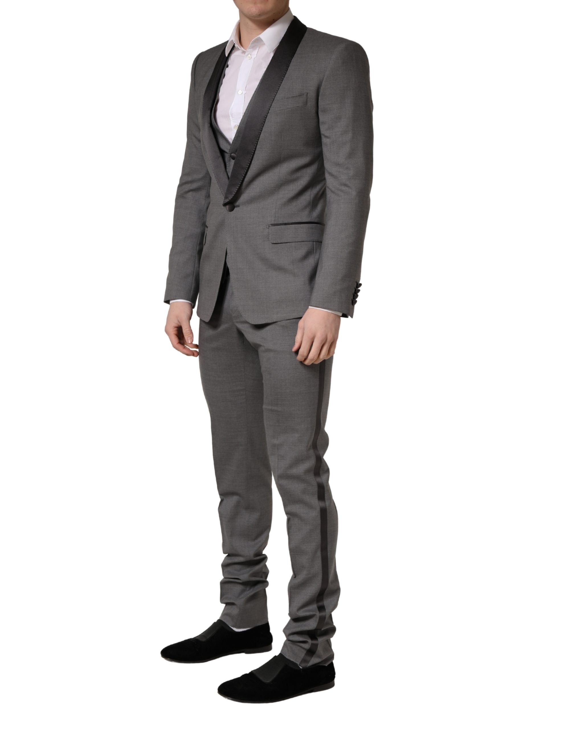 Costume gris en laine Dolce & Gabbana à 3 pièces, veste à un bouton, style classique et élégant.