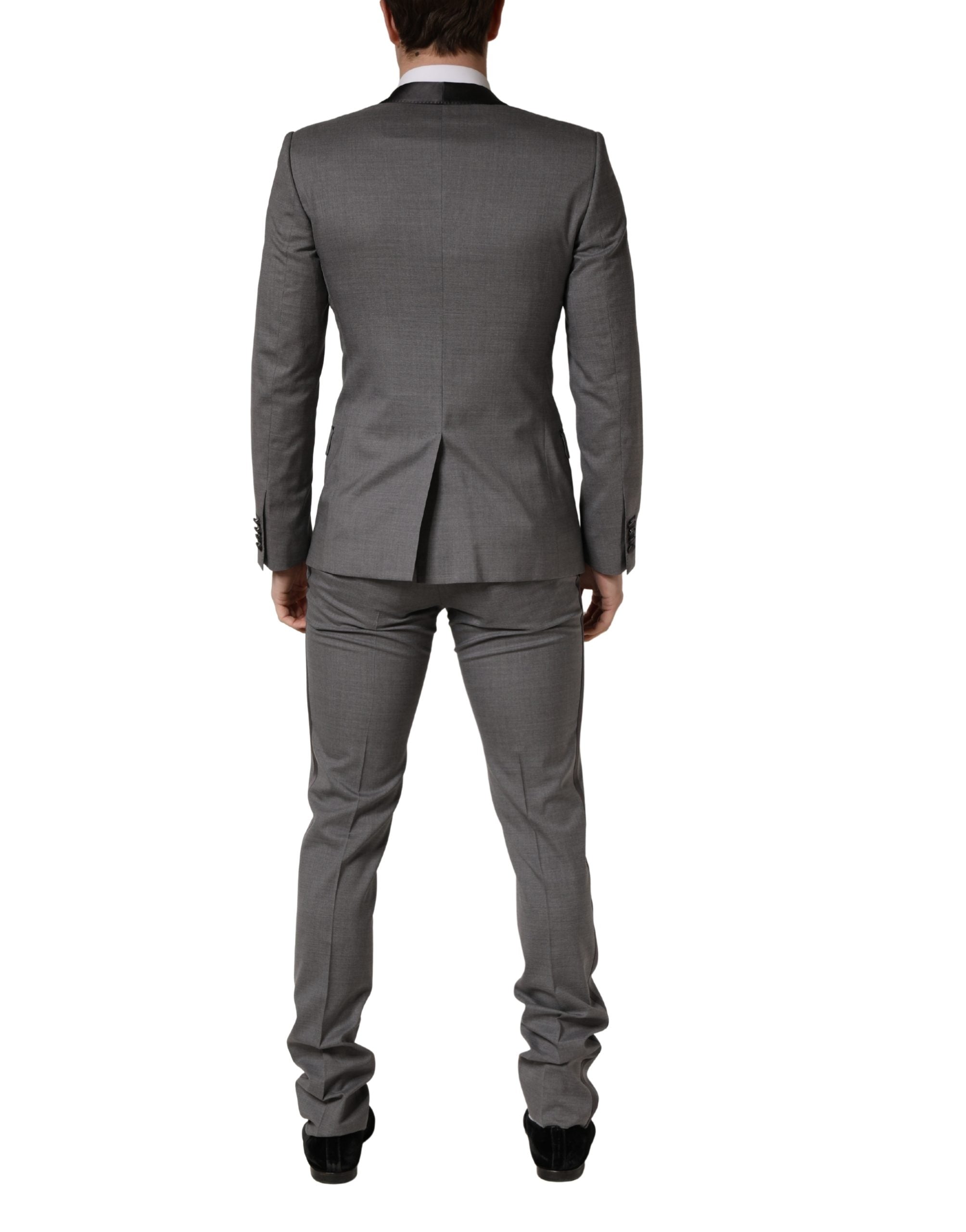 Costume homme gris en laine Dolce & Gabbana à un bouton, costume trois pièces, veste à boutonnière simple, style élégant.