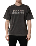 T-shirt homme gris Dolce & Gabbana avec logo orné, col rond, design élégant et décontracté, en coton.