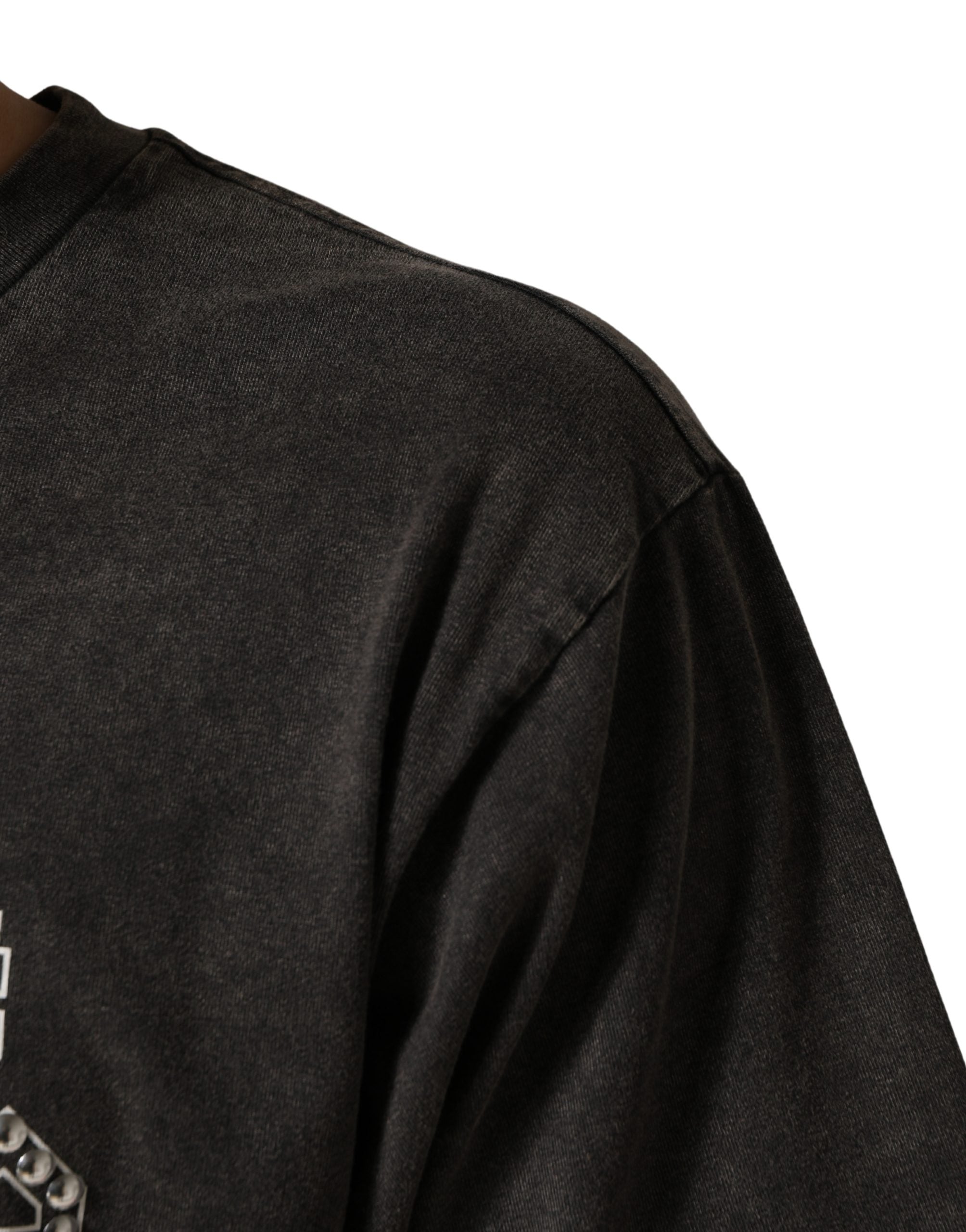 T-shirt gris pour homme Dolce & Gabbana avec logo orné, col rond, tissu en coton élégant et confortable.