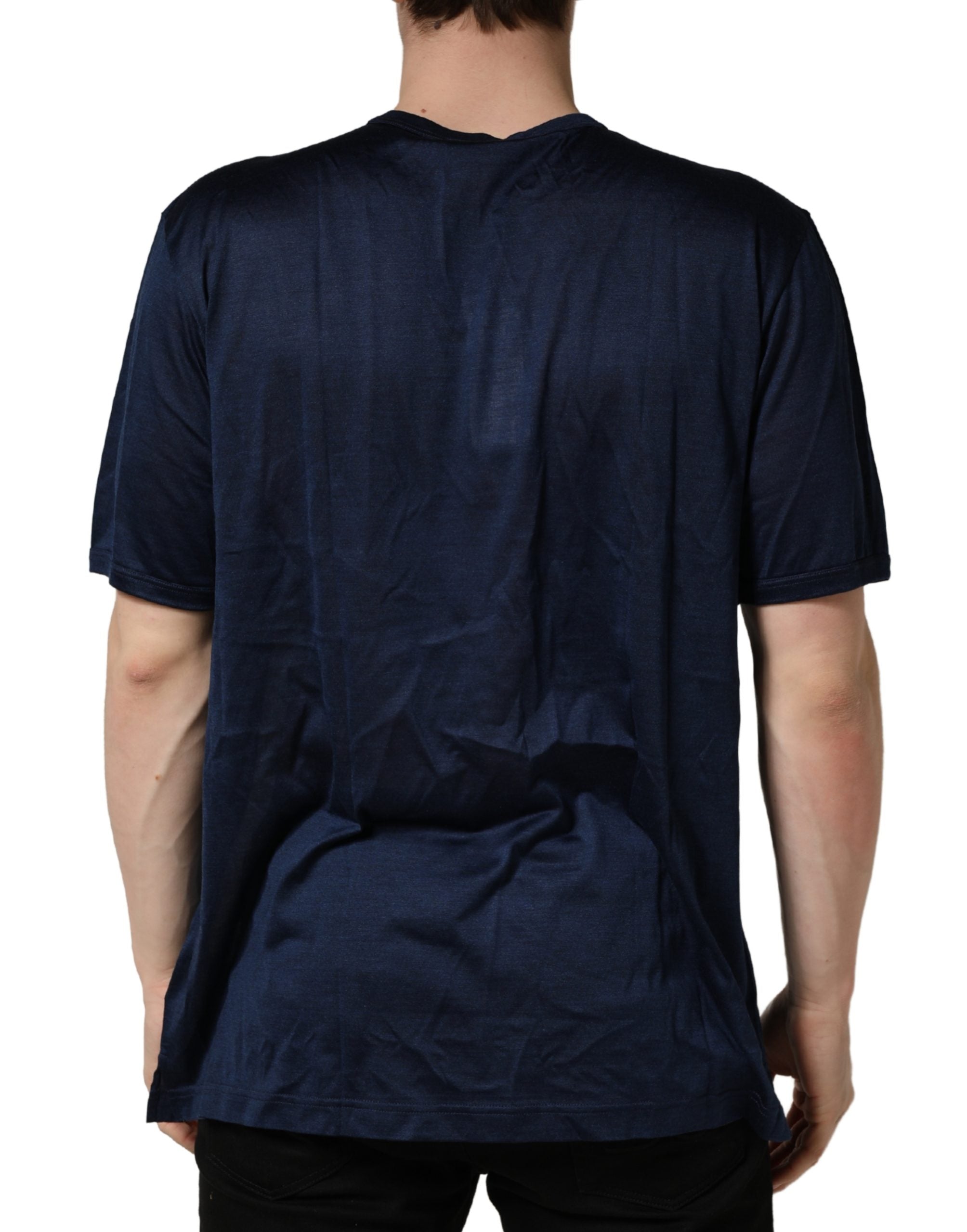 T-shirt Dolce & Gabbana en soie bleue foncée à manches courtes et col rond, élégance et confort.