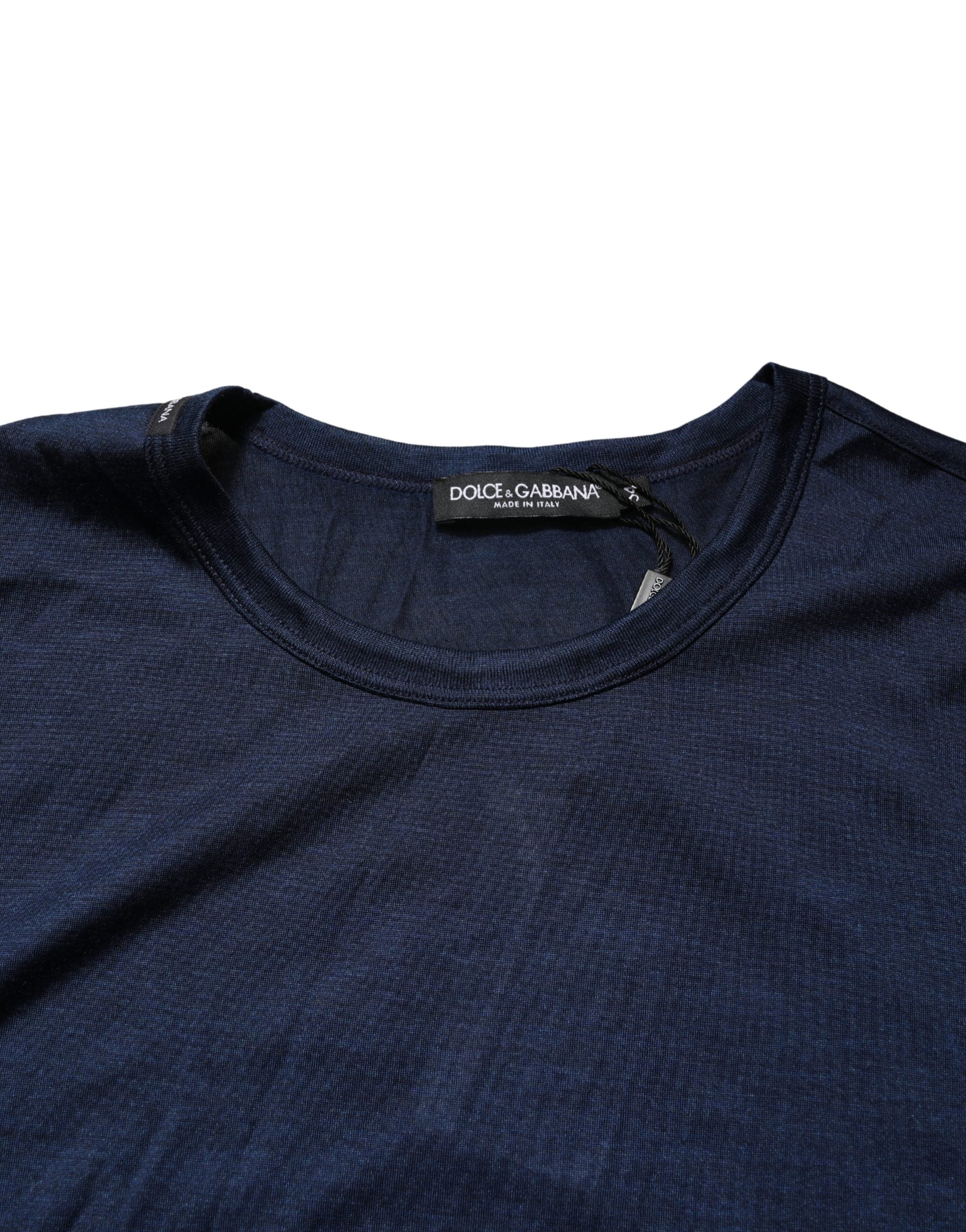 T-shirt à manches courtes en soie bleu foncé Dolce & Gabbana, col rond, style élégant et confortable.