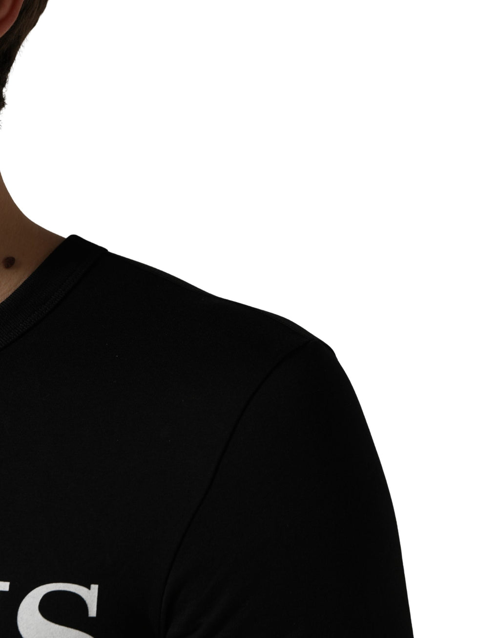 T-shirt noir Dolce & Gabbana pour hommes avec motif camouflage et poche, "Italians Do It Better" écrit sur le devant.