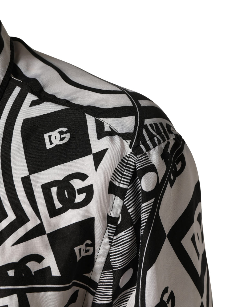 Chemise Dolce & Gabbana à col avec imprimé bandana noir et blanc, coton élégant, vue de face.