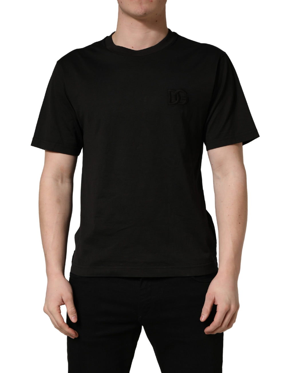 T-shirt noir à manches courtes et col rond Dolce & Gabbana en coton, vue de face, détails du tissu et design simple.
