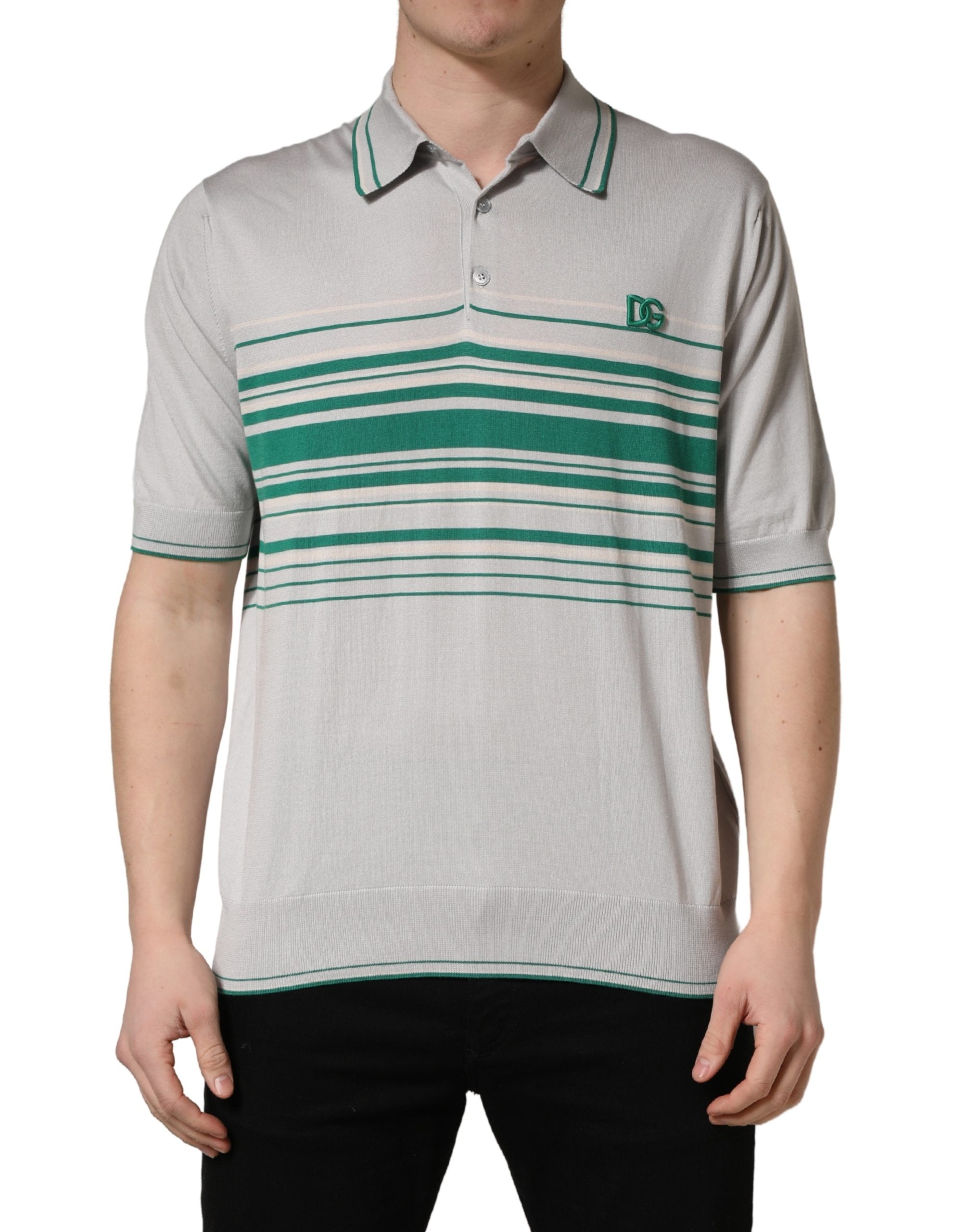 Polo en soie gris et vert à rayures avec logo Dolce & Gabbana, manches courtes et col classique.
