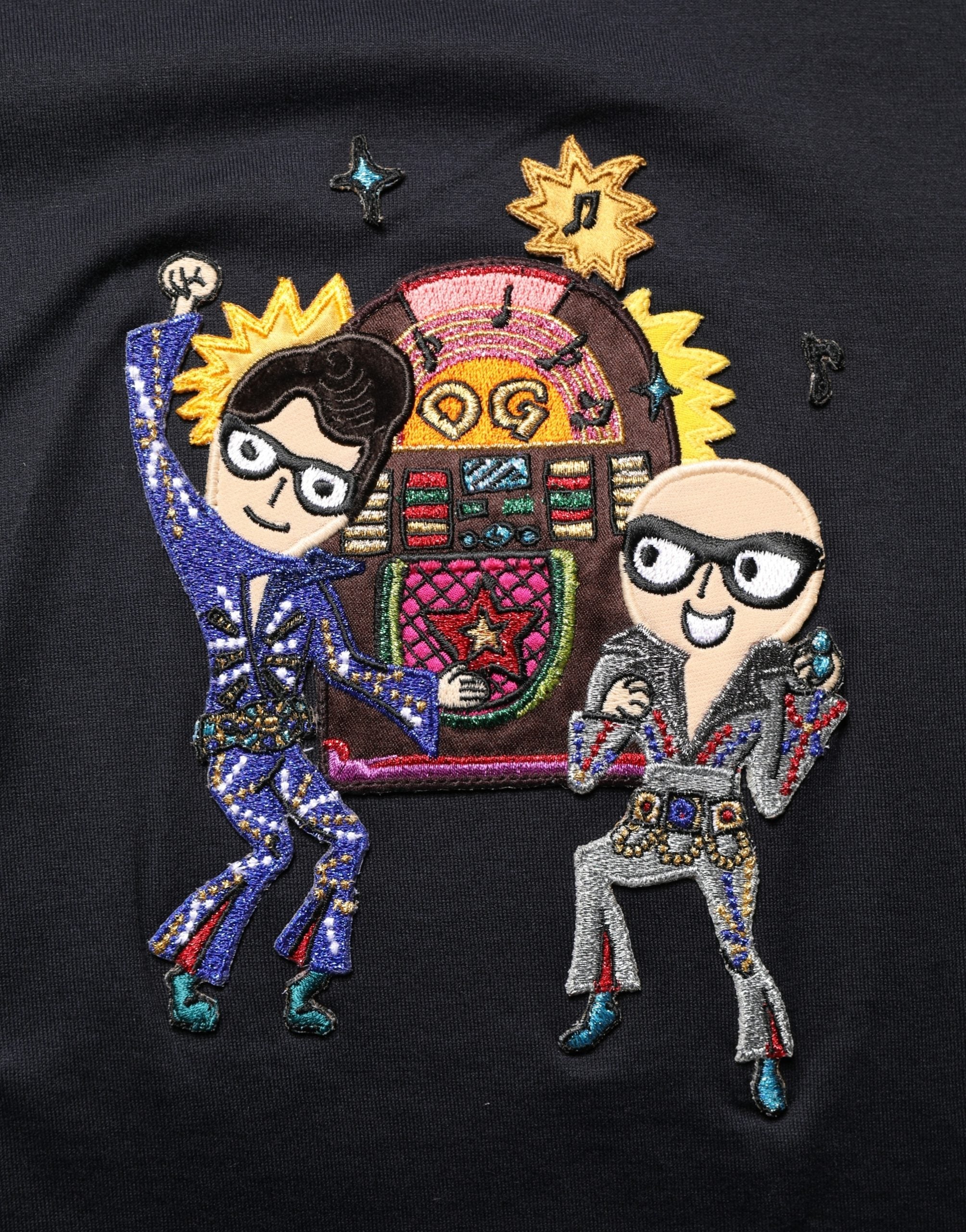 T-shirt à manches courtes noir Dolce & Gabbana avec patch #DGFAMILY et col rond, pour homme, vue de face.