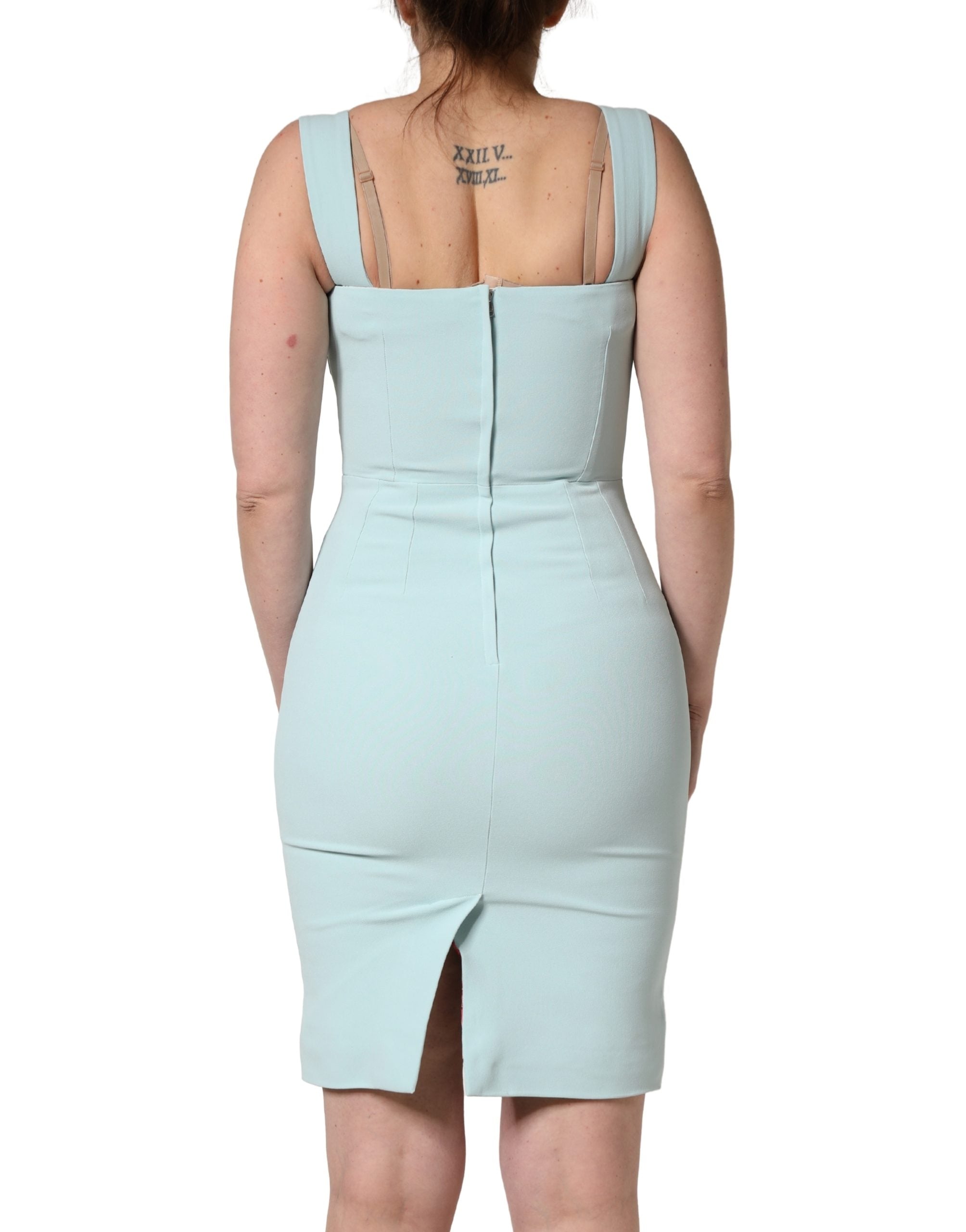Robe courte sans manches Dolce & Gabbana verte avec décolleté carré, style mini, portée élégante et moderne.