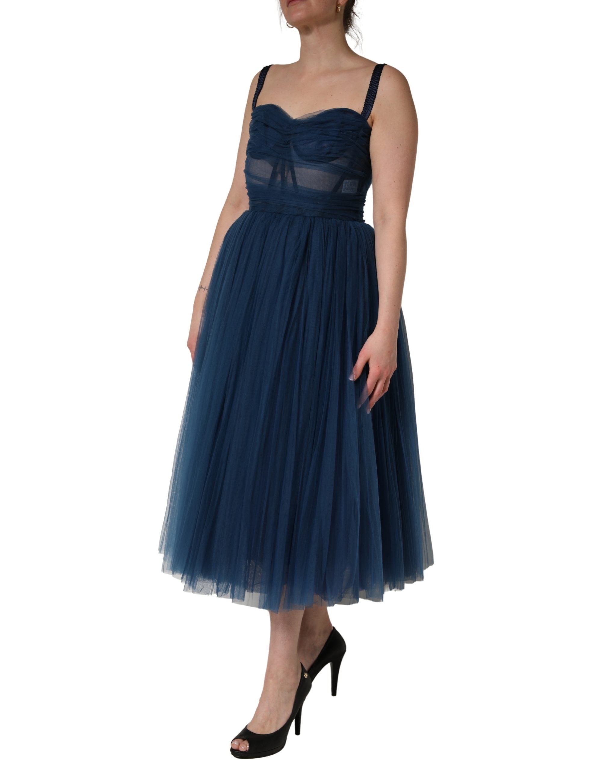 Robe midi en tulle bleu sans manches de Dolce & Gabbana, coupe en ligne A élégante, pour femme.